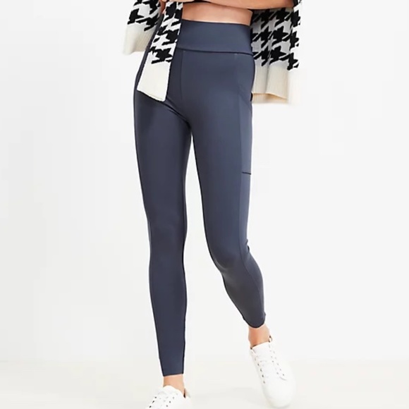 LOFT Pants - NWT Lou & Grey Side Pocket Leggings